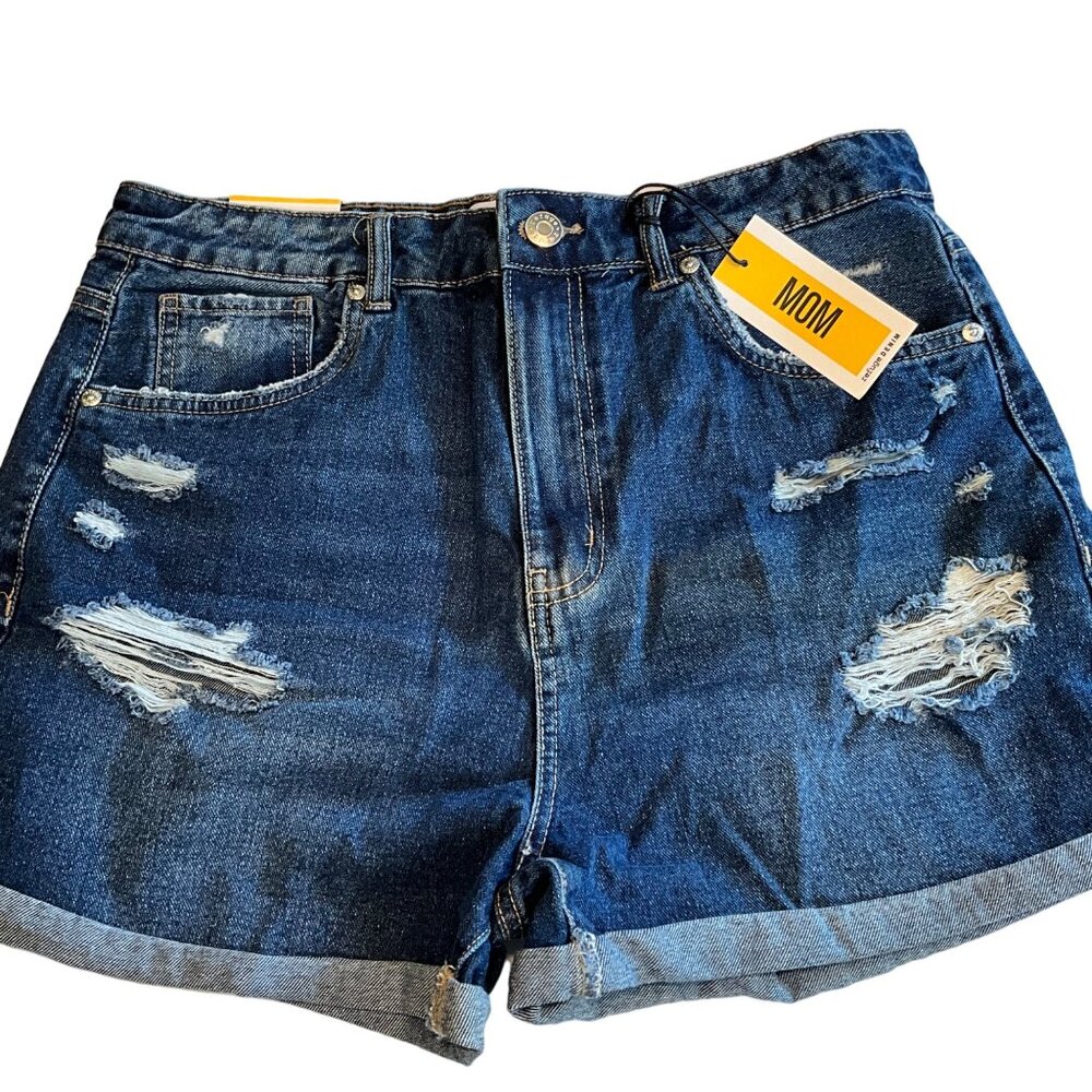 NWT Refuge Denim MOM Jean Shorts Size 11 High‎ Rise